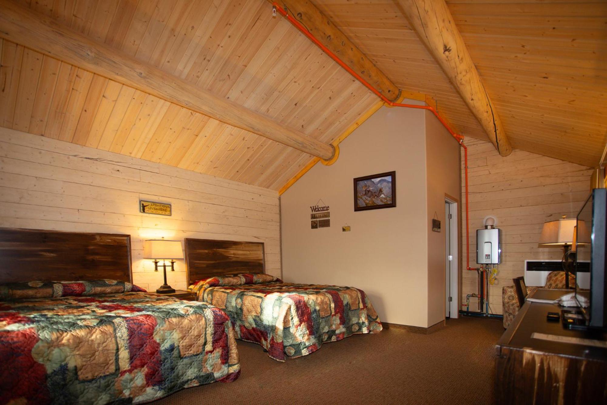 Young'S Motel Tok Exterior photo